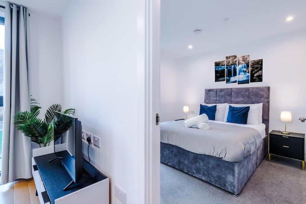 The Premier - Long Offers, Free Parking, Groceries * Birmingham