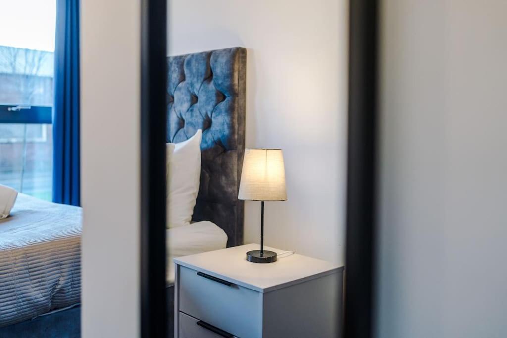 The Premier - Long Offers, Free Parking, Groceries Birmingham