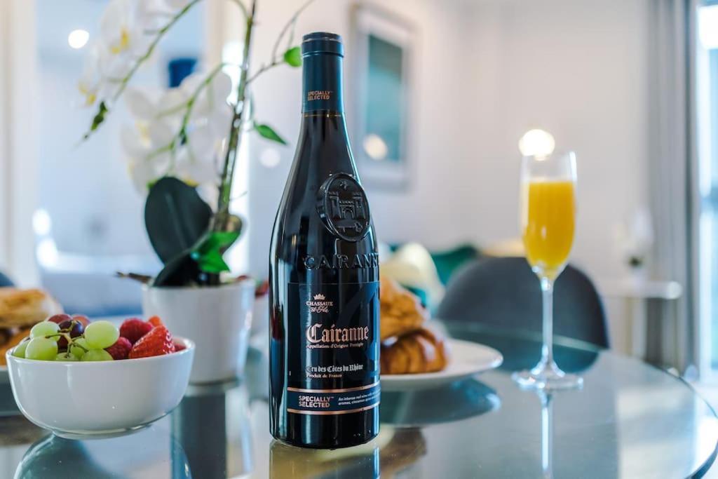 The Premier - Long Offers, Free Parking, Groceries